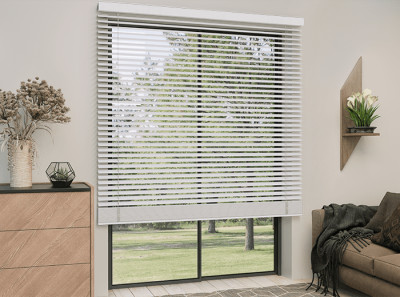 Jaunumi - Žalūzijas pake&scaron;u logiem, rulo kasē&scaron;u, dienas nakts žalūziju cenas un uzstādī&scaron;ana Rīgā